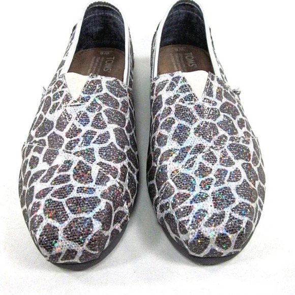 TOMS‎ Womens Classic Slip On Shoes, Glitter, Giraffe Print, Comfort, Casual - Picture 1 of 14